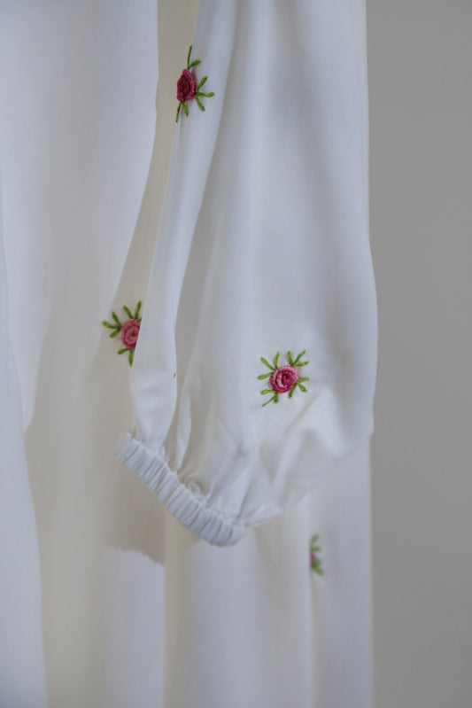 White namaz chadar embroidered with floral embroidery on a plain background online in Pakistan