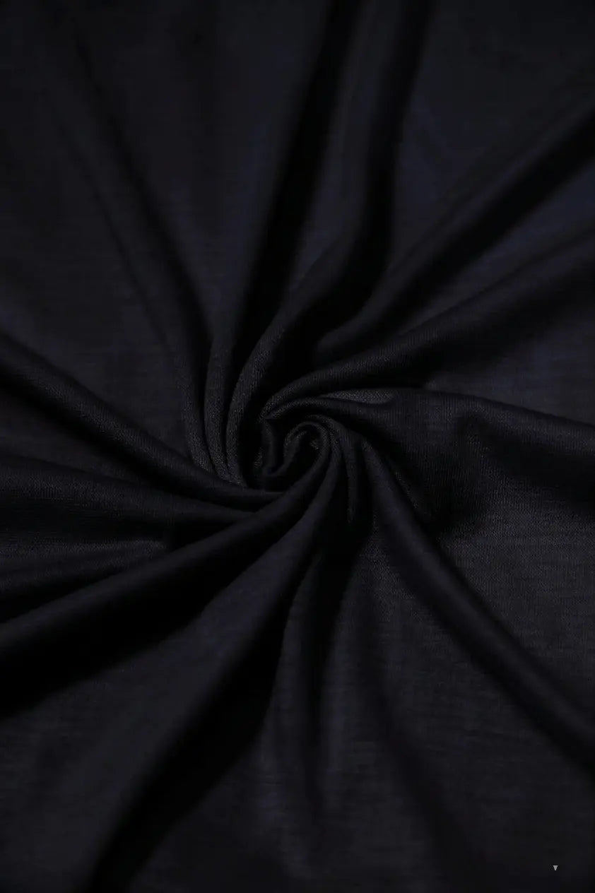 Black Makna Hijab Pakistan