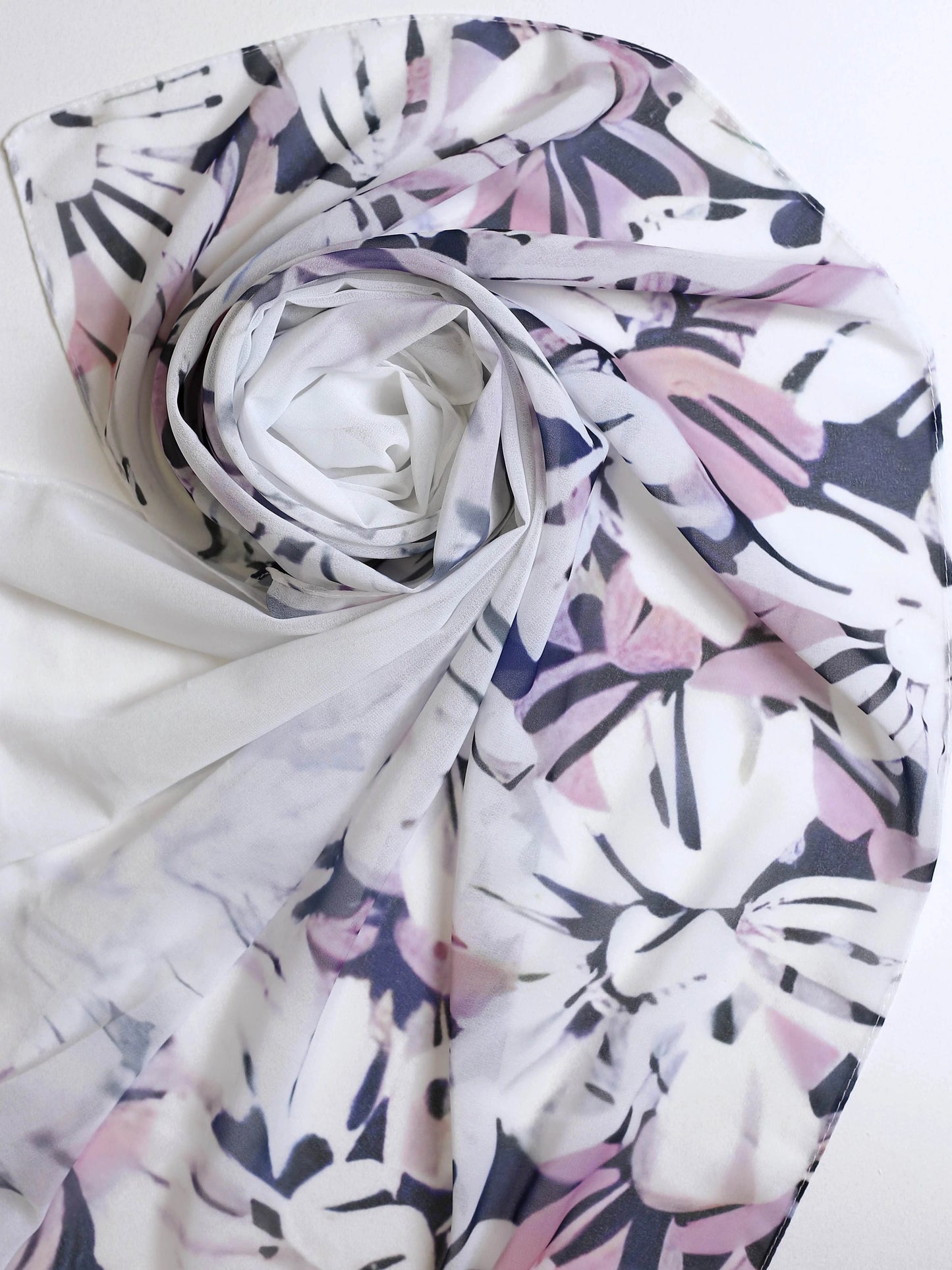 Digital Georgette -Gradient Floral Pattern - Hijab Styles